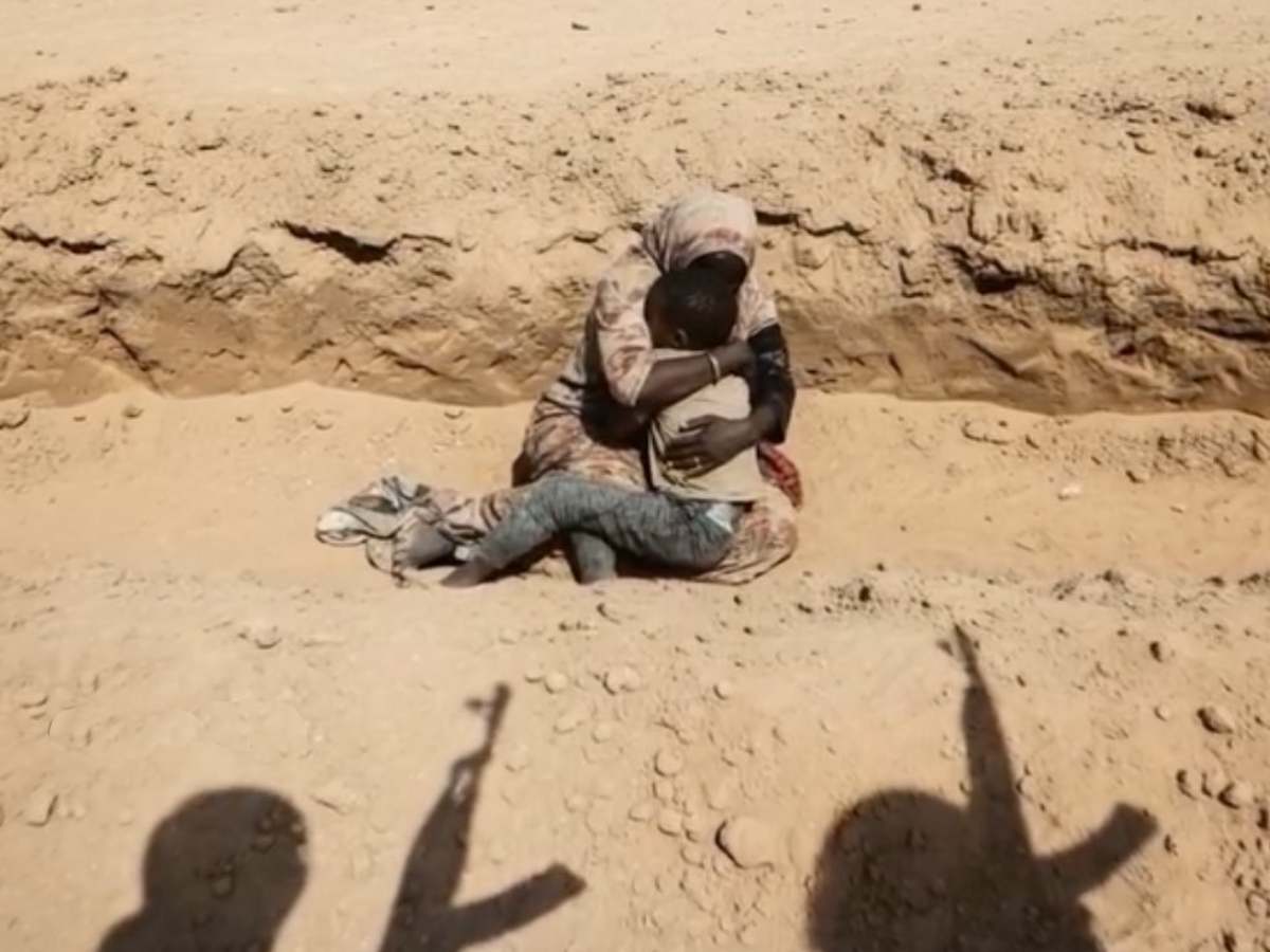 लाखों विस्थापित, बेरहमी से हो रहे कत्लेआम; कैसे हैं मुस्लिम देश Sudan के हालात? लाखों विस्थापित, बेरहमी से हो रहे कत्लेआम; कैसे हैं मुस्लिम देश Sudan के हालात?