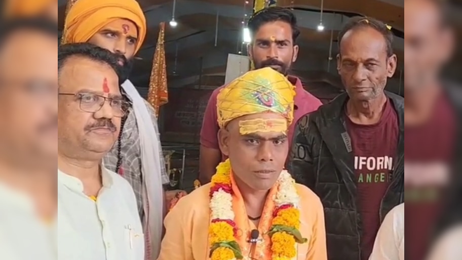 क्या 14 मुस्लिम नौजवान सच में बन चुके हैं हिन्दू; मोहम्मद को महादेव बनाने का दावा!
