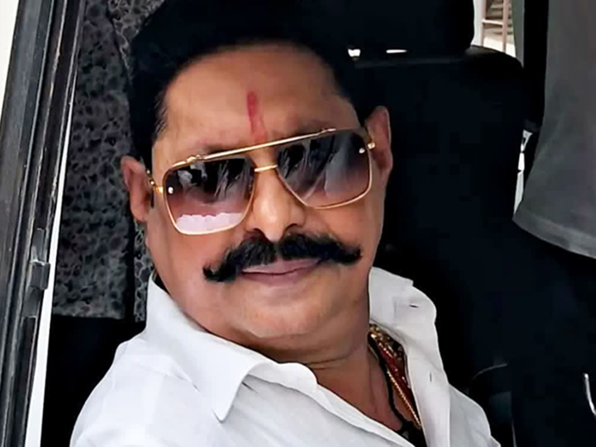 Anant Singh: अनंत सिंह को गिरफ्तारी के बाद पटना रंगदारी सेल में रखा गया, आज CJM के सामने किया जाएगा पेश Anant Singh: अनंत सिंह को गिरफ्तारी के बाद पटना रंगदारी सेल में रखा गया, आज CJM के सामने किया जाएगा पेश