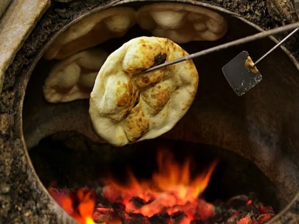 UP News: शादी में मेहमानों को थूकी हुई रोटियां परोसने का इल्जाम, दानिश गिरफ्तार