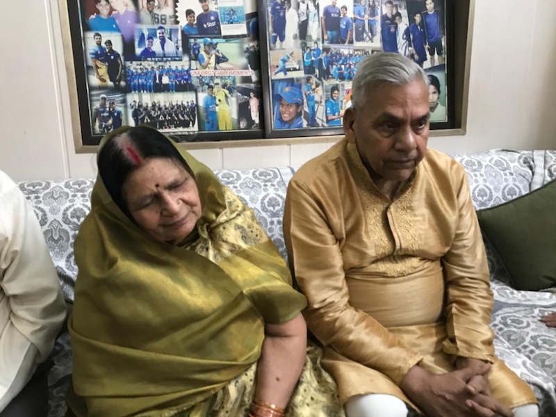 मां-बेटी का वादा और इंतजार 