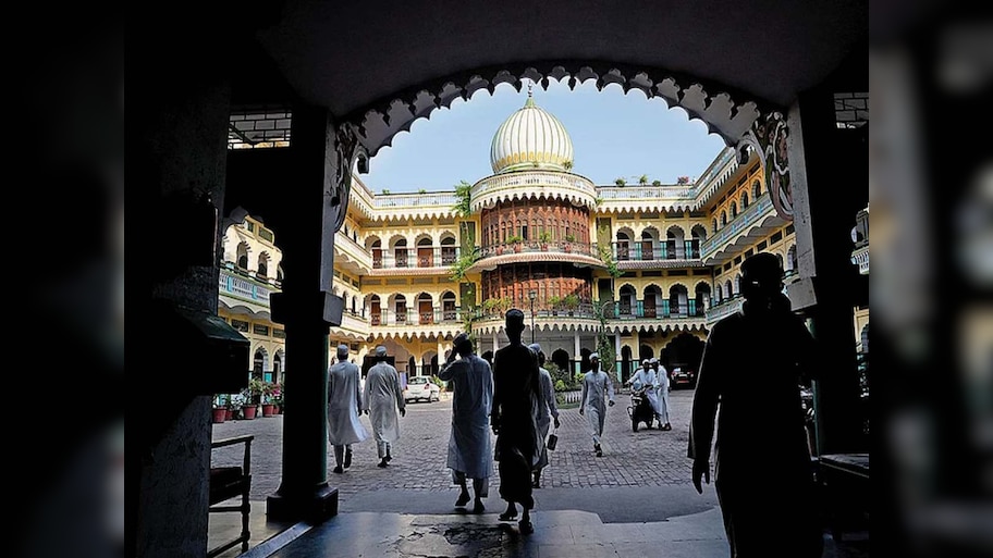 सरकार की ठीक नहीं है मंशा, सतर्क रहने की जरूरत, जमीयत का बड़ा बयान
