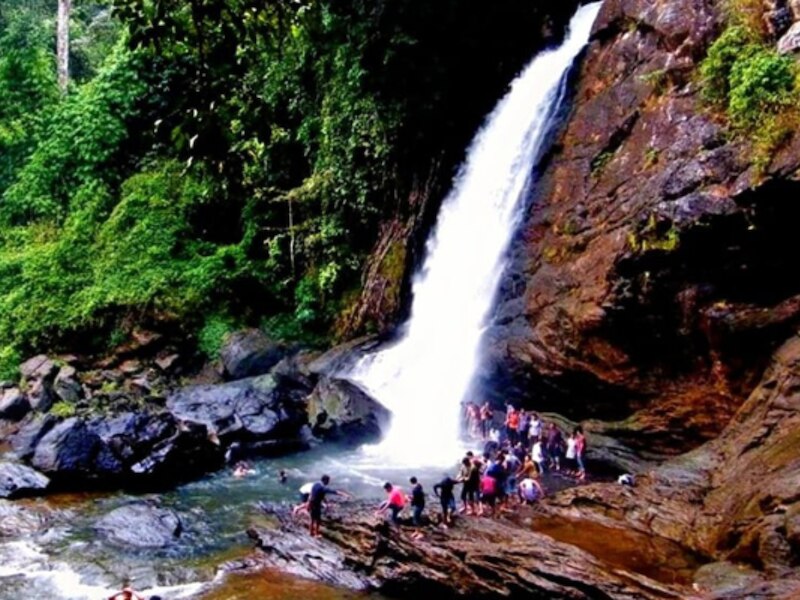 सोचीपुरा झरने (Sochipura Falls)