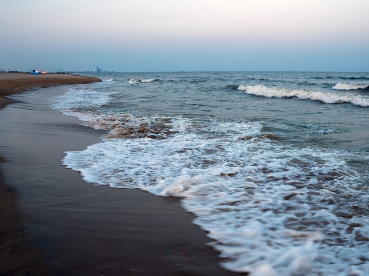 मरीना बीच (Marina Beach)