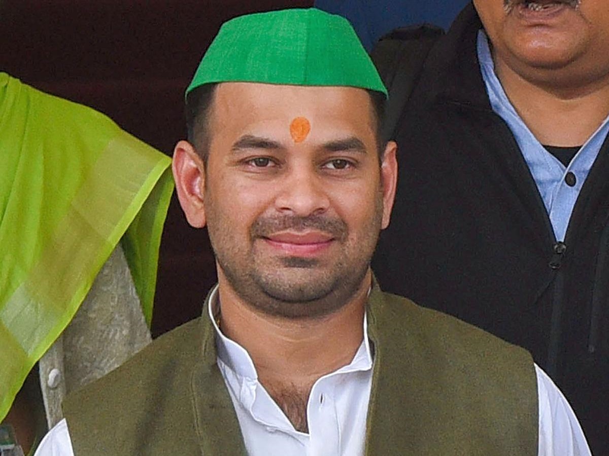 Tej Pratap Yadav: ବିହାର ନିର୍ବାଚନ ମଧ୍ୟରେ ବଡ଼ ନିଷ୍ପତ୍ତି, ତେଜ ପ୍ରତାପ ଯାଦବଙ୍କୁ କେନ୍ଦ୍ର ସରକାରଙ୍କ ଦେଲେ Y-ପ୍ଲସ୍ ସୁରକ୍ଷା Tej Pratap Yadav: ବିହାର ନିର୍ବାଚନ ମଧ୍ୟରେ ବଡ଼ ନିଷ୍ପତ୍ତି, ତେଜ ପ୍ରତାପ ଯାଦବଙ୍କୁ କେନ୍ଦ୍ର ସରକାରଙ୍କ ଦେଲେ Y-ପ୍ଲସ୍ ସୁରକ୍ଷା