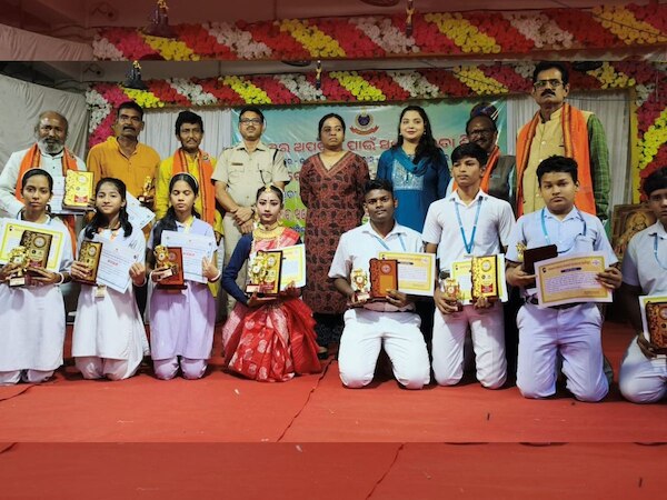 ଖଲ୍ଲିକୋଟରେ ସାଇବର ଅପରାଧ ସଚେତନତା ଶିବିର