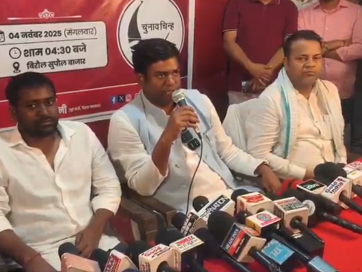 VIP प्रमुख मुकेश सहनी (फाइल फोटो) VIP प्रमुख मुकेश सहनी (फाइल फोटो)