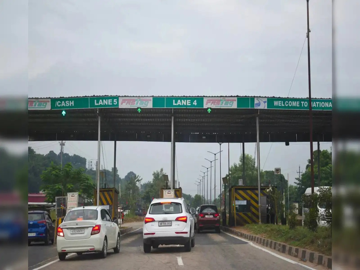 सिंगल पिलर पर बना 8 लेन वाला एक्सप्रेसवे