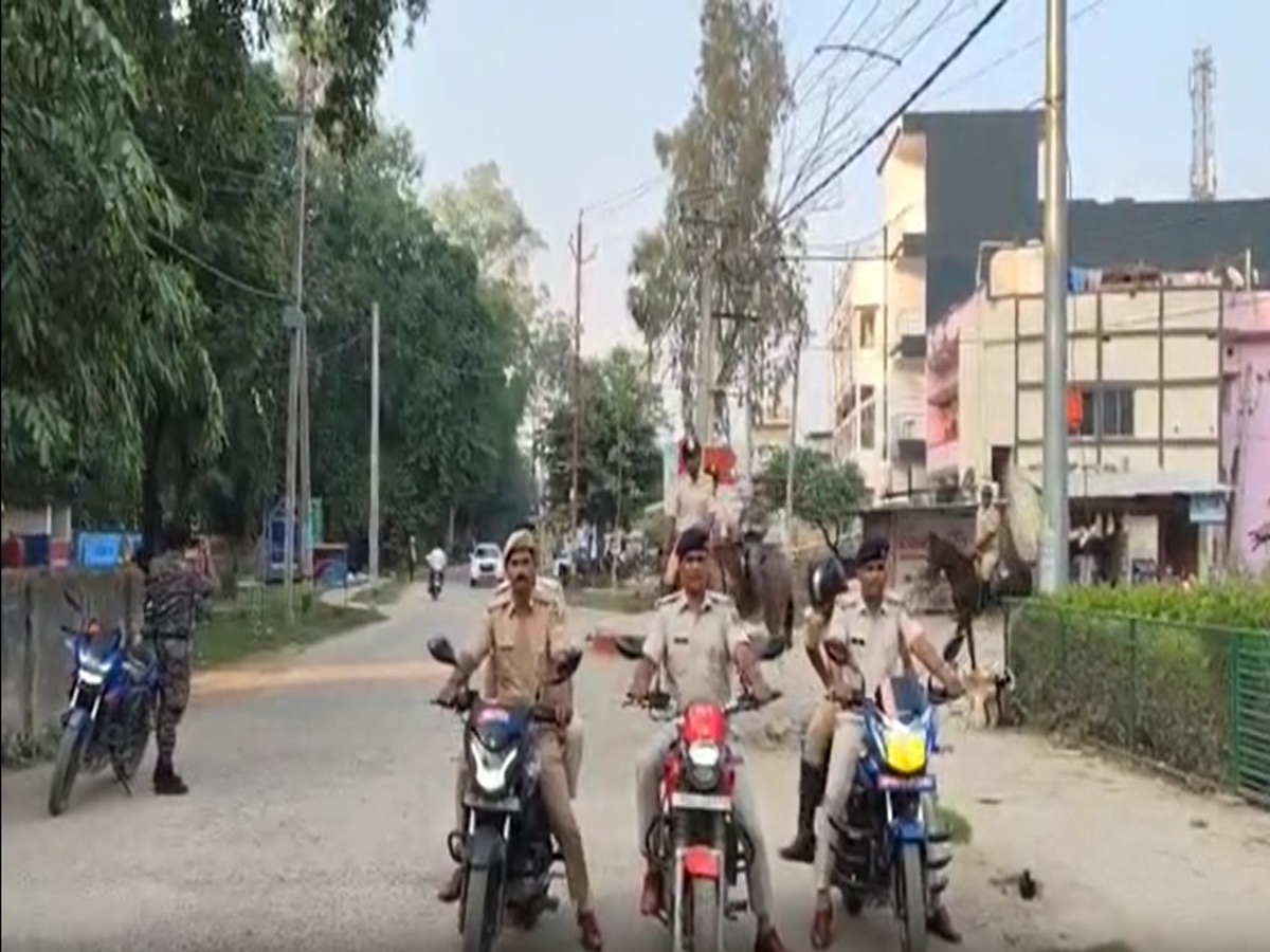 विशेष रूप से घुड़सवार दस्ते की टीम को उतारा गया