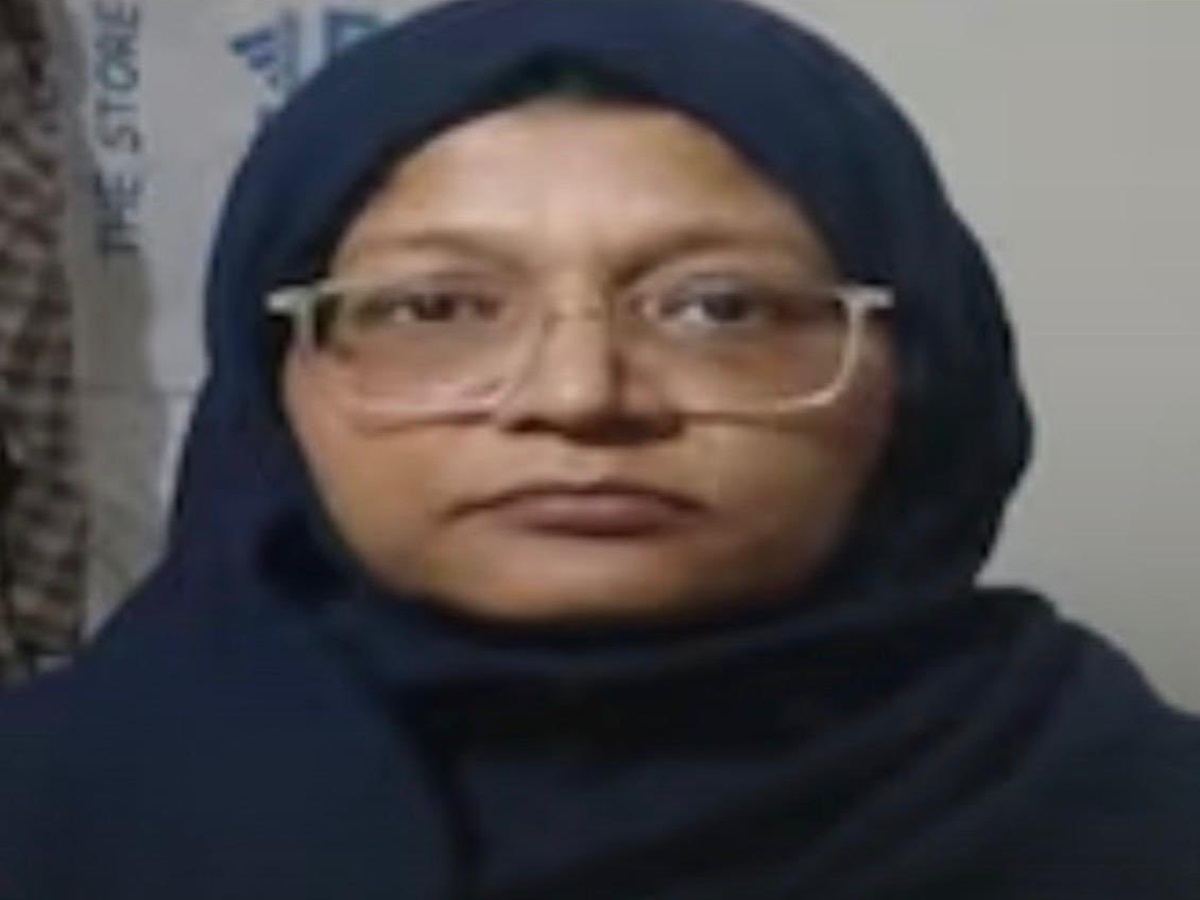 Dr. Shaheen Shahid: କିଏ ଏହି ଡାକ୍ତର ଶାହିନ? ଦିଲ୍ଲୀ ବିସ୍ଫୋରଣ ପରେ ହେଲେ ଗିରଫ୍ Dr. Shaheen Shahid: କିଏ ଏହି ଡାକ୍ତର ଶାହିନ? ଦିଲ୍ଲୀ ବିସ୍ଫୋରଣ ପରେ ହେଲେ ଗିରଫ୍