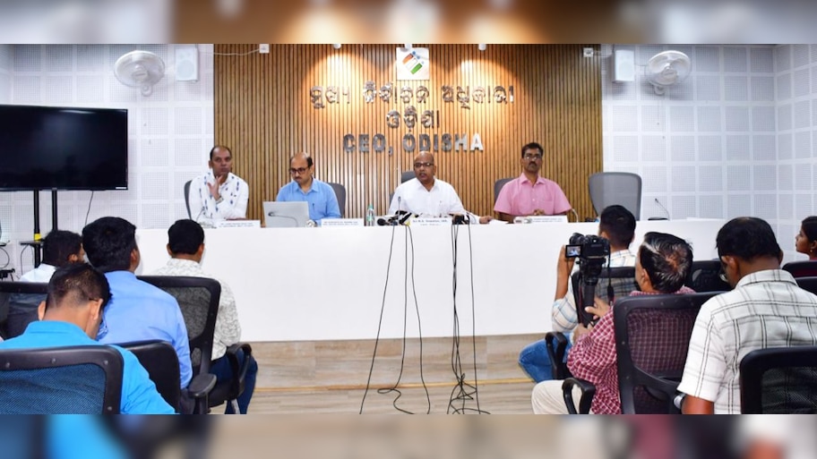 ବଢ଼ୁଛି ନୂଆପଡ଼ାରେ ଲୋକଙ୍କ ଭୋଟିଂ ଅଂଶ ଗ୍ରହଣ: ୩ଟା ସୁଦ୍ଧା ୬୫.୨୦%