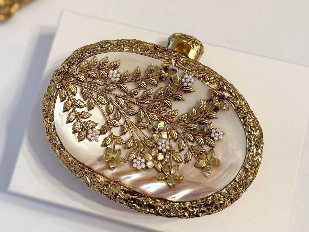 लेटेस्ट क्लच