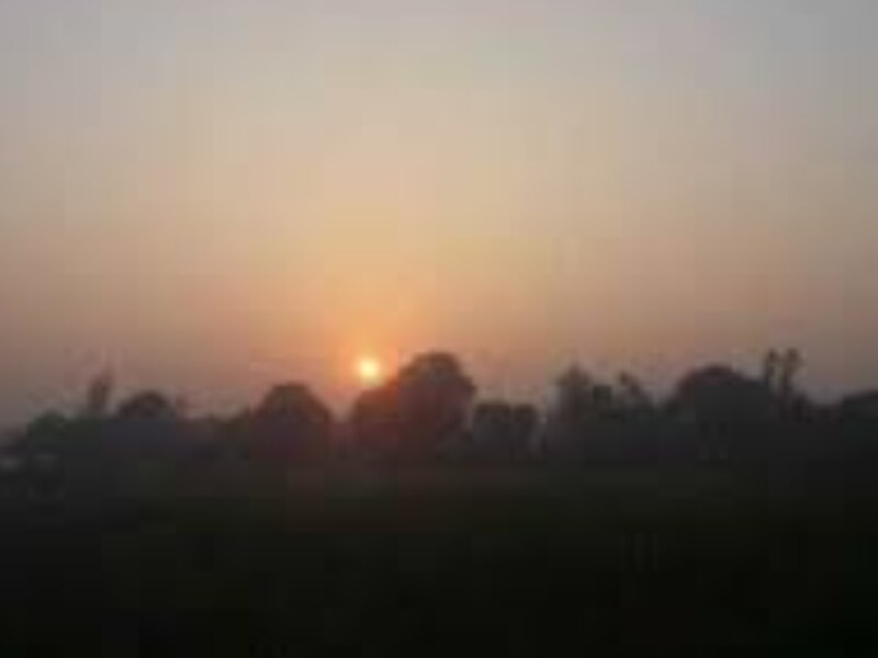 सुबह में ठंड तो दोपहर में धूप से राहत