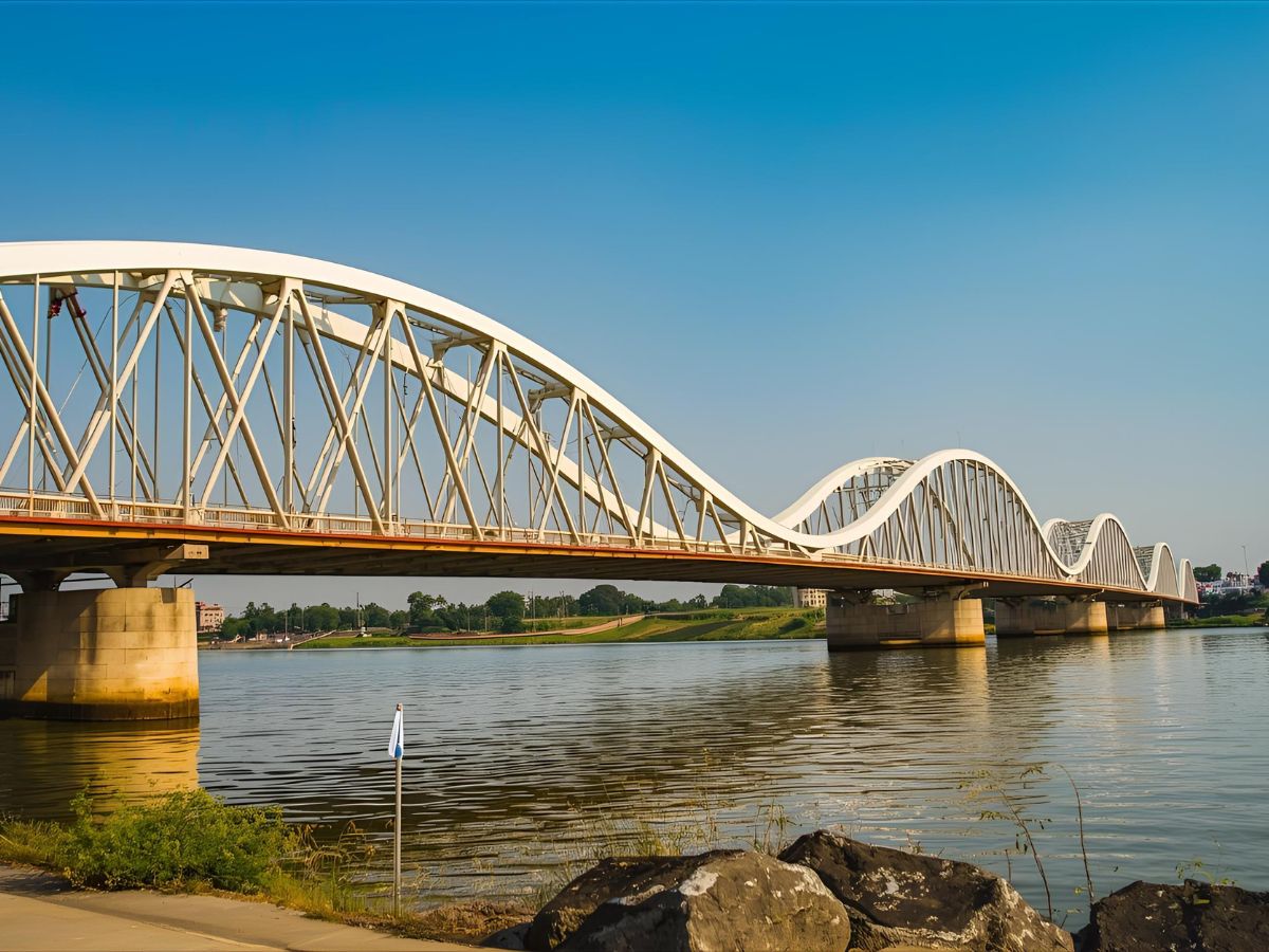 सड़क और परिवहन में बड़ा निवेश