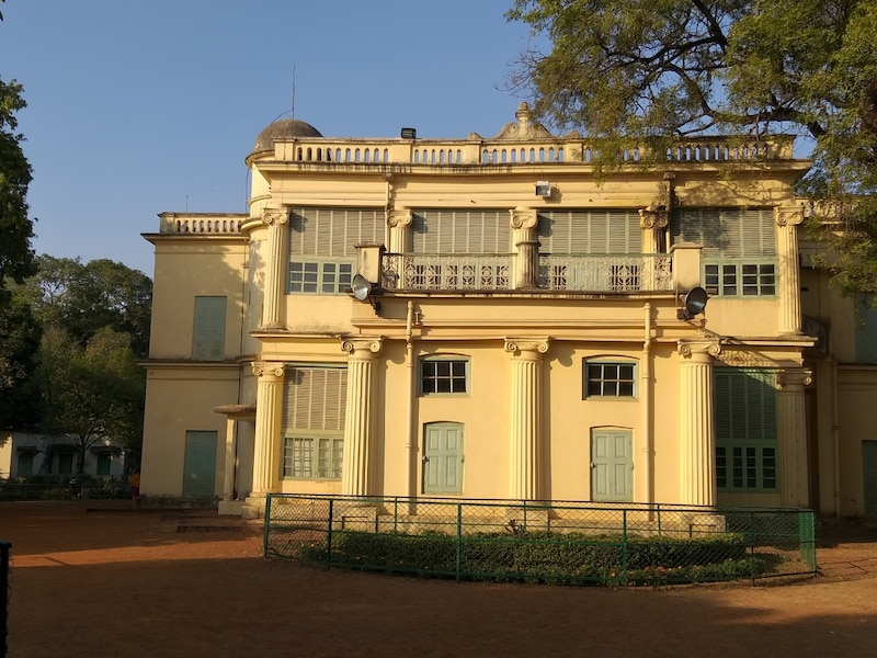 शांतिनिकेतन (Shantiniketan)