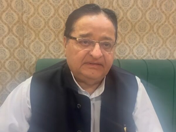 सपा नेता और मुरादाबाद के पूर्व सांसद एस टी हसन