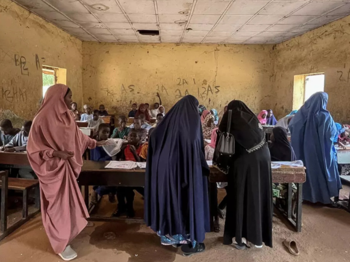 नाइजरीया में आंतकियों ने किया स्कूल पर हमला नाइजरीया में आंतकियों ने किया स्कूल पर हमला