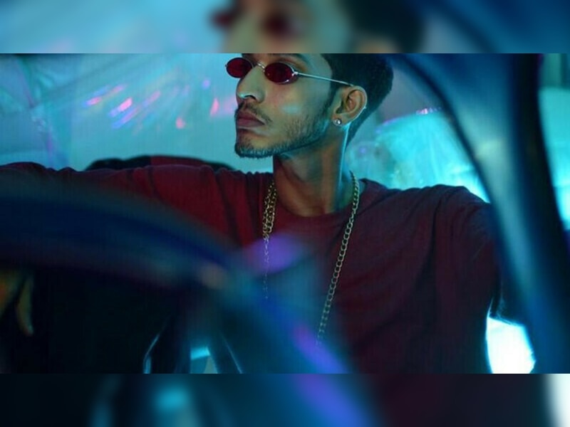 कौन है तल्हा अंजुम