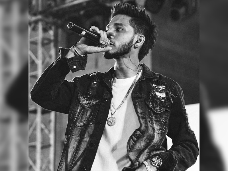 कॉन्सर्ट फहराया भारतीय झंडा 