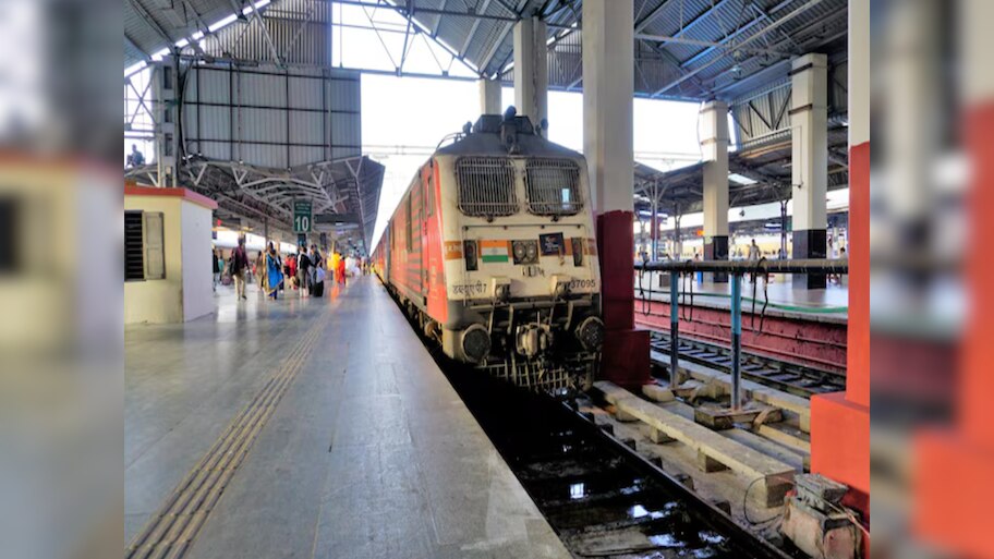 Train Cancel: ସୁରକ୍ଷା ସମ୍ବନ୍ଧୀୟ ଆଧୁନିକୀକରଣ କାର୍ଯ୍ୟକୁ ଦୃଷ୍ଟିରେ ରଖି ରାଜ୍ୟରେ ଏସବୁ ଟ୍ରେନ ଚଳାଚଳ ବାତିଲ କଲା ରେଳବାଇ 