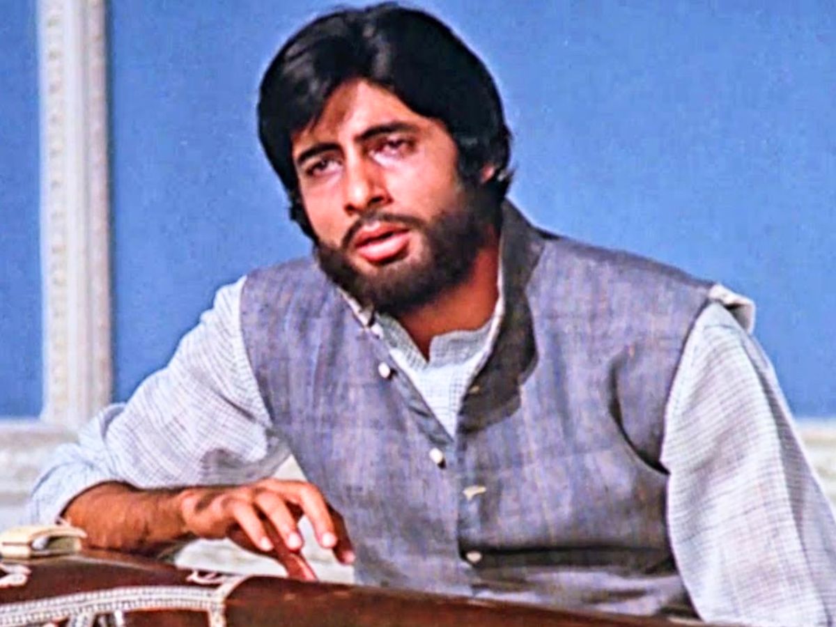 1977 Amitabh Bachchan Rekha Biggest Disaster Film Alaap 11 Songs ...