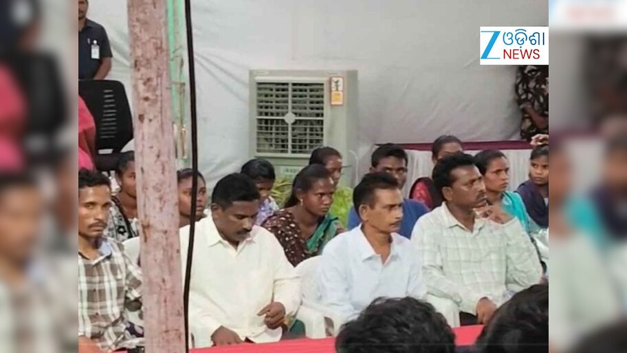 Maoist Surrender: ତେଲେଙ୍ଗାନା ଡିଜିପିଙ୍କ ନିକଟରେ ଆତ୍ମସମର୍ପଣ କଲେ ୩୭ ଜଣ ମାଓବାଦୀ