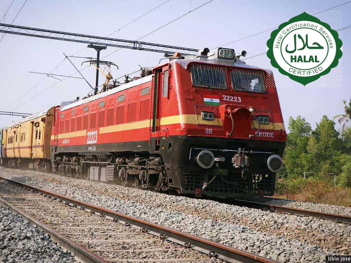 ट्रेन में हलाल फूड पर बवाल, NHRC ने रेलवे को भेजा नोटिस; जानें पूरा मामला ट्रेन में हलाल फूड पर बवाल, NHRC ने रेलवे को भेजा नोटिस; जानें पूरा मामला