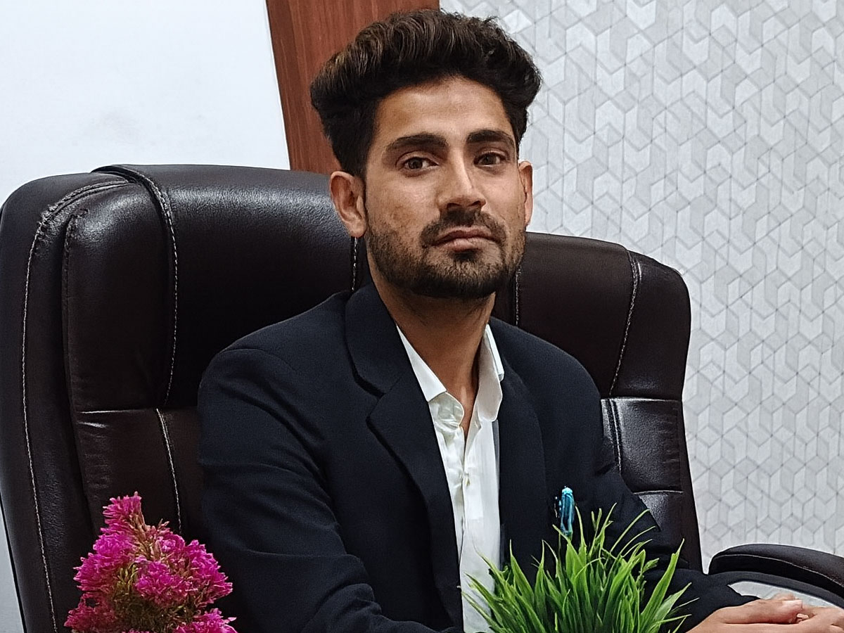 “पाकिस्तान में हमारे रिश्तेदार हैं”, जासूसी के आरोप में नूंह से वकील गिरफ्तार “पाकिस्तान में हमारे रिश्तेदार हैं”, जासूसी के आरोप में नूंह से वकील गिरफ्तार