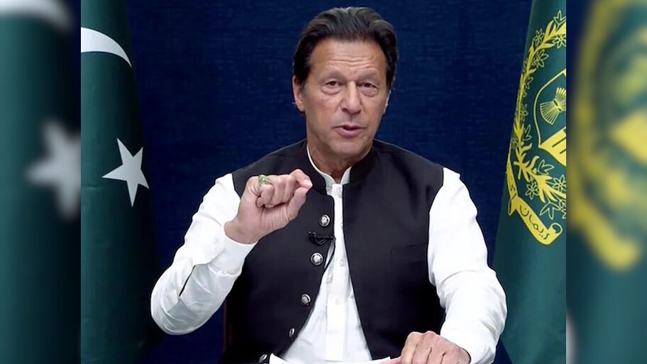 जिंदा हैं इमरान खान, PTI सीनेटर ने कहा- पाकिस्तानी फौज-ISI इस बात के लिए बना रही दबाव!