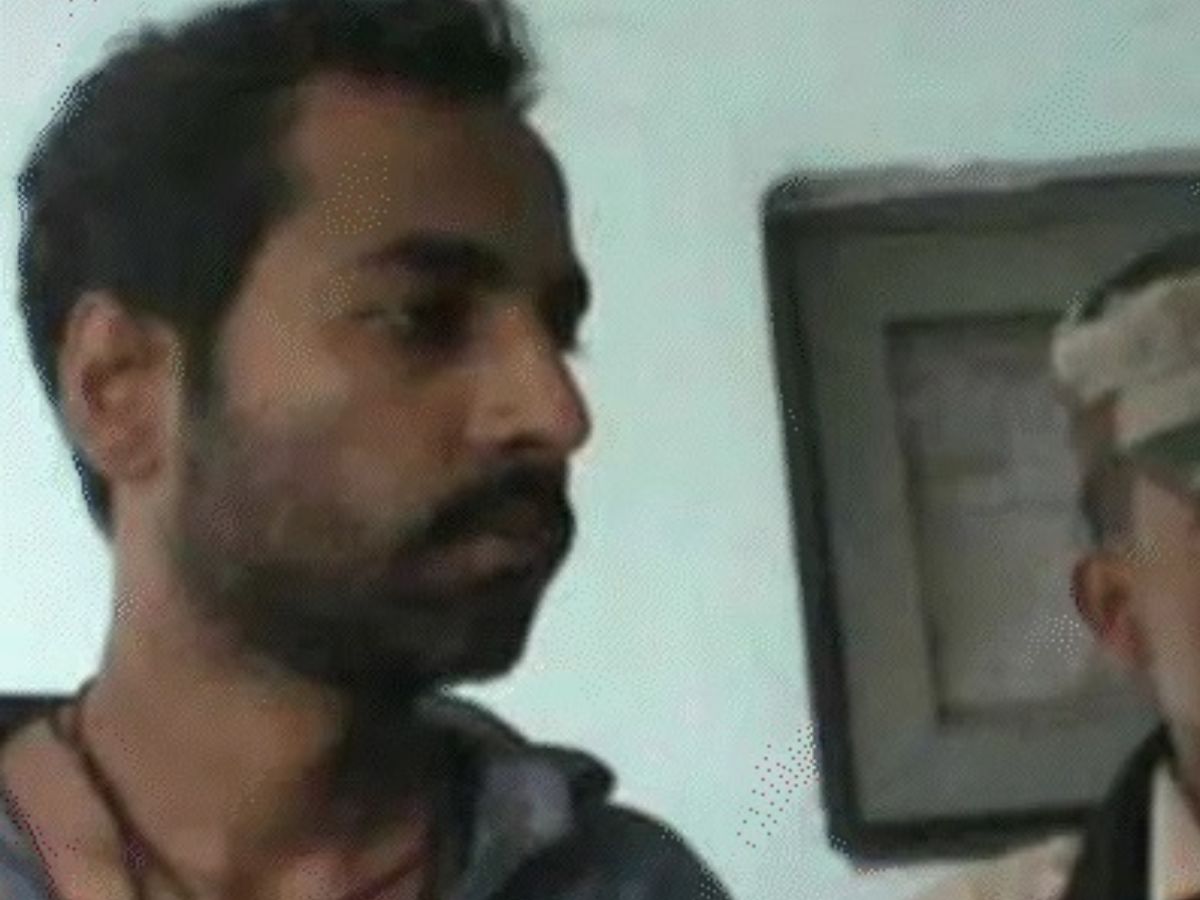 पिता की हत्या की बदला लेने की सनक में साइको किलर बन बैठा अविनाश, पहले मर्डर के बाद 3 घंटे तक लाश के पास बैठा रहा पिता की हत्या की बदला लेने की सनक में साइको किलर बन बैठा अविनाश, पहले मर्डर के बाद 3 घंटे तक लाश के पास बैठा रहा