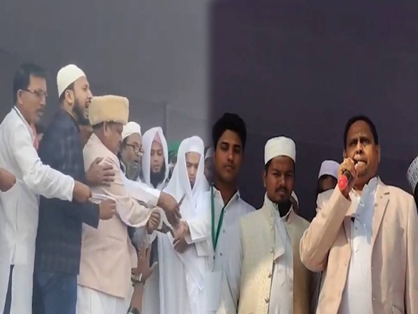 MLA हुमायूं कबीर ने बाबरी मस्जिद की रखी नींव, अस्पताल, स्कूल और गेस्ट हाउस बनाने का किया वादा