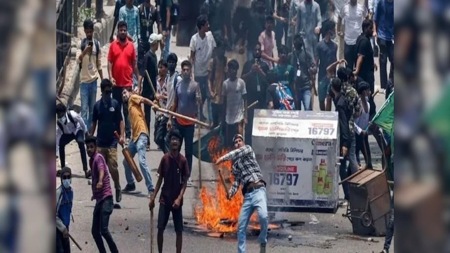 Bangladesh News: हसीना की पार्टी में महाभारत! BNP गुटों में झड़प, 10 समर्थक घायल