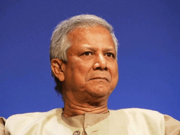 यूनुस सरकार से नहीं संभल रहा है बांग्लादेश, ढाका यूनिवर्सिटी में तीन शिक्षकों पर हमला