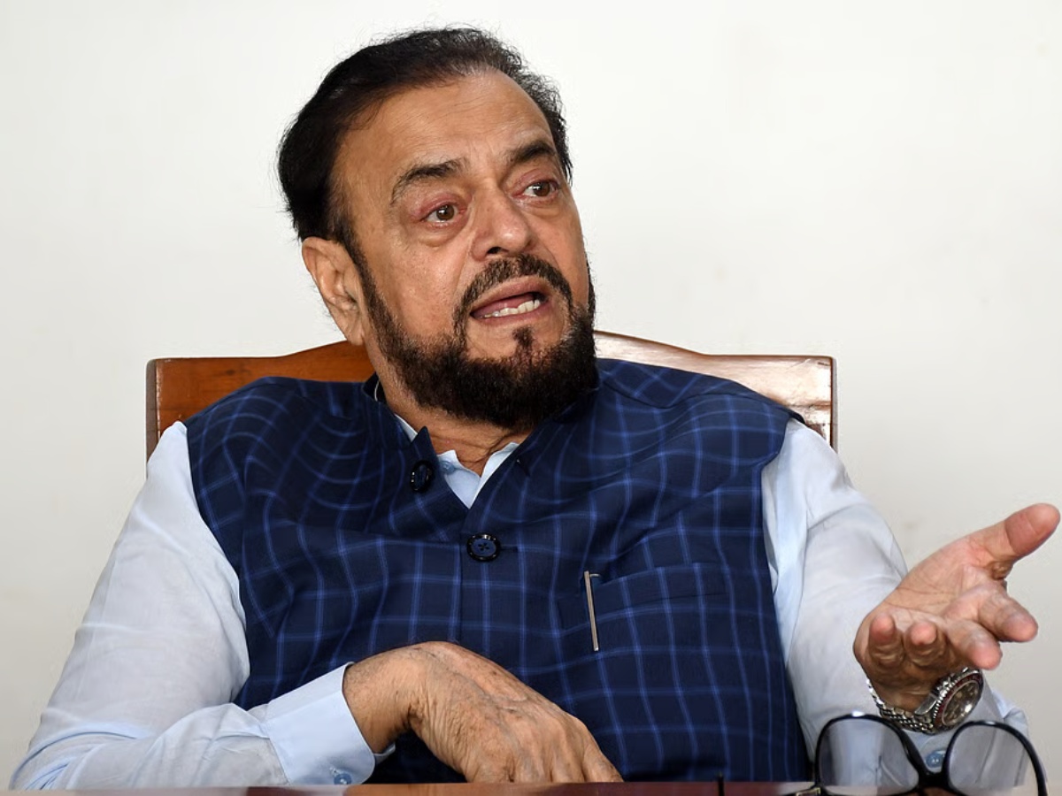 नबी (स.अ.) की तौहीन पर नकेल की तैयारी; MCOCA-UAPA का प्रस्ताव के विधानसभा पहुंचे आजमी नबी (स.अ.) की तौहीन पर नकेल की तैयारी; MCOCA-UAPA का प्रस्ताव के विधानसभा पहुंचे आजमी