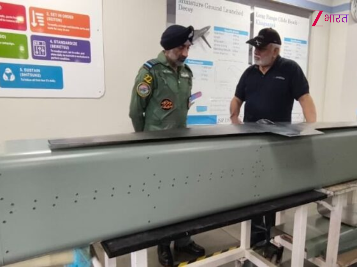 1000Km/h रफ्तार, 400KG वजनी! IAF चीफ ने देखी भारत की नई 'हमलावर' मिसाइल LRP2GM; यूं मचाएगी बवाल