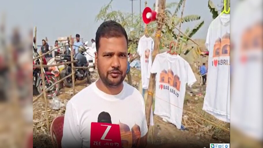 मुर्शिदाबाद में बिक रहे हैं बाबरी मस्जिद वाले टी-शर्ट, मौलाना इश्हाक गोरा ने दी नसीहत