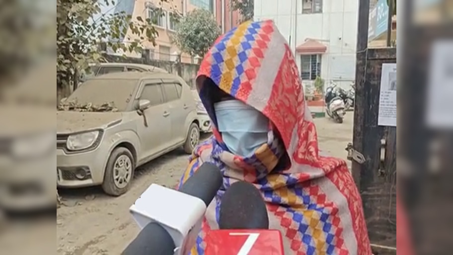 Patna News: भाभी की अश्लील तस्वीरें बनाकर देवर ने जबरन बनाए शारीरिक संबंध..., परेशान महिला अब पहुंची थाने