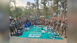 नक्सलियों ने जंगल के बीच बना रखी थी राइफल फैक्ट्री, CRPF ने किया धवस्त