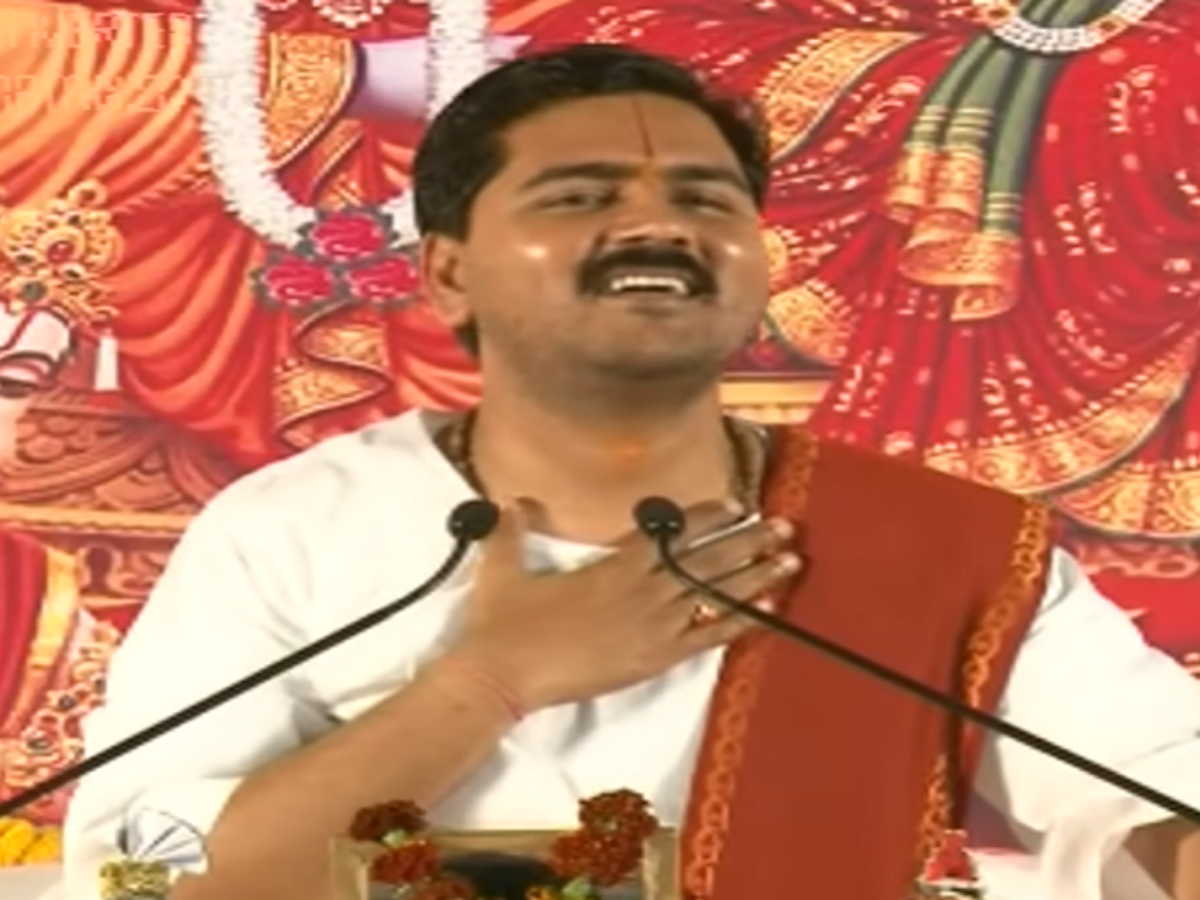 'बइठल रोवेली गुजरिया हो, चुनरिया में दाग गईल', राजन जी महाराज के इस भजन का क्या है अर्थ? यहां जानें 'बइठल रोवेली गुजरिया हो, चुनरिया में दाग गईल', राजन जी महाराज के इस भजन का क्या है अर्थ? यहां जानें