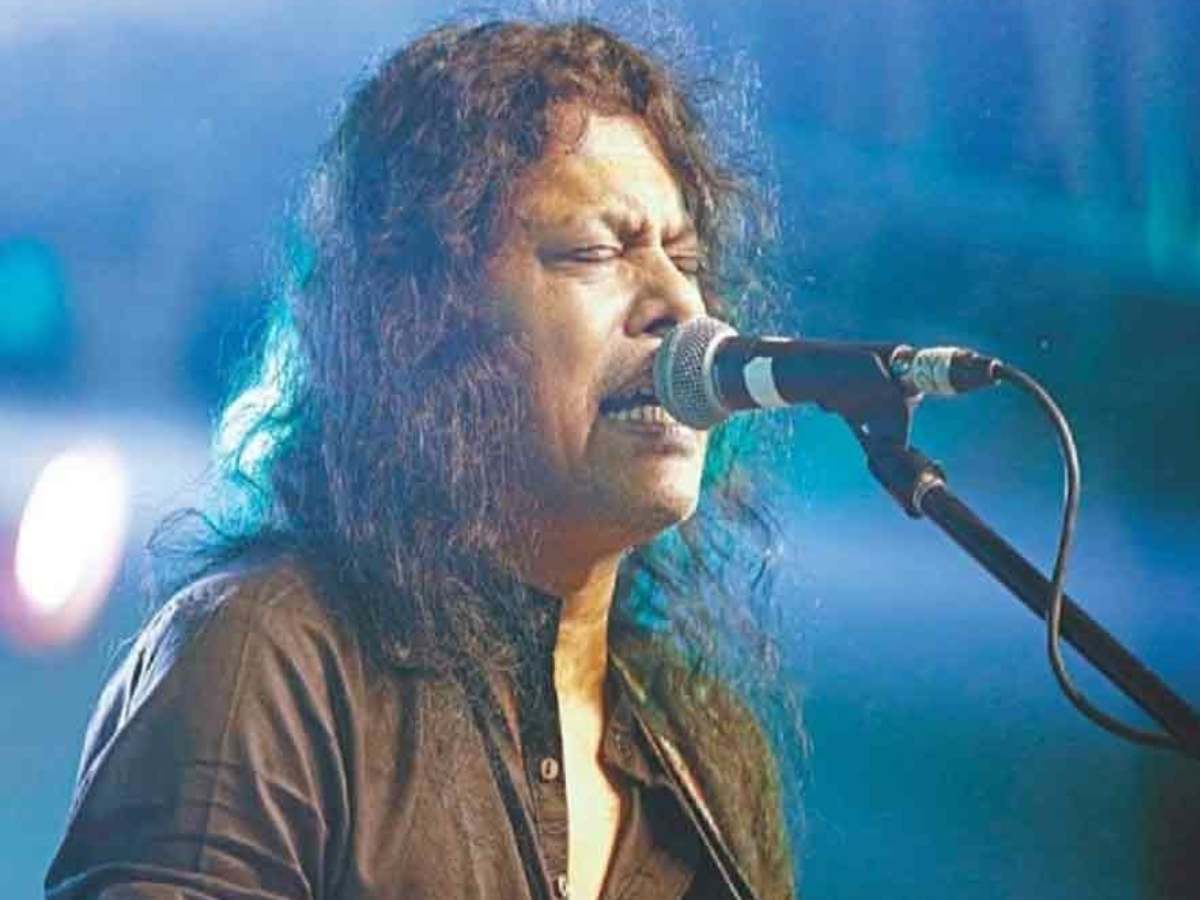Bangladesh: फेमस सिंगक जेम्स के कॉन्सर्ट पर भीड़ का हमला; जान बचाकर भागे आर्टिस्ट Bangladesh: फेमस सिंगक जेम्स के कॉन्सर्ट पर भीड़ का हमला; जान बचाकर भागे आर्टिस्ट