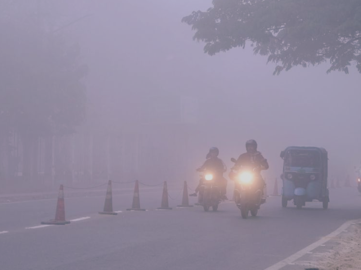 Patna Weather and AQI Today: पटना में ठंड से राहत के आसार नहीं, जानें राजधानी में हवा कितनी दूषित Patna Weather and AQI Today: पटना में ठंड से राहत के आसार नहीं, जानें राजधानी में हवा कितनी दूषित