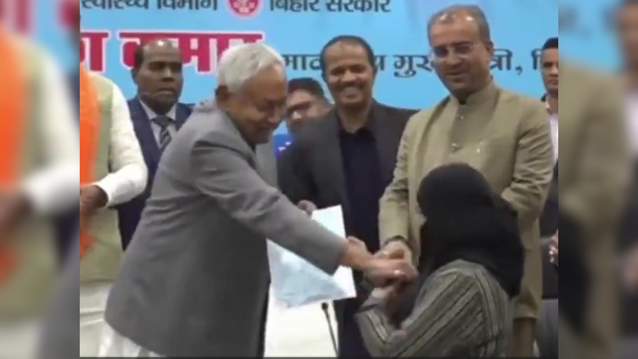 नौकरी से बड़ा आत्मसम्मान; डॉक्टर नुसरत ने बिहार सरकार की नौकरी को मारी लात