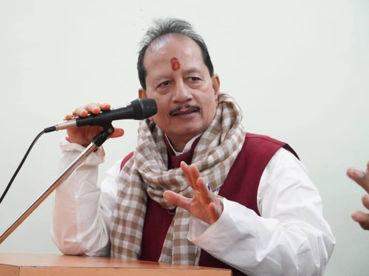 डिप्टी सीएम विजय सिन्हा ने भागलपुर में लगाया भूमि सुधार जनकल्याण दरबार, लापरवाह अधिकारियों को लगाई फटकार डिप्टी सीएम विजय सिन्हा ने भागलपुर में लगाया भूमि सुधार जनकल्याण दरबार, लापरवाह अधिकारियों को लगाई फटकार