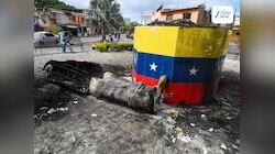 Venezuela Gunfire: ଭେନେଜୁଏଲା ରାଷ୍ଟ୍ରପତି ଭବନ ବାହାରେ ଗୁଳିମାଡ଼