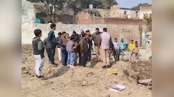 बदायूं में  जेसीबी से खुदाई के दौरान गिरी दीवार, एक मजदूर की मौत, दो गंभीर 