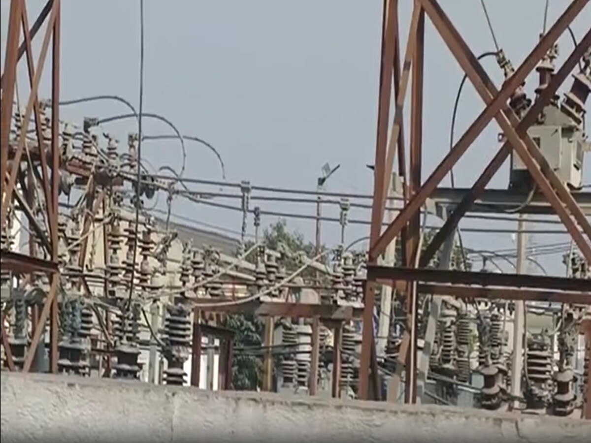 short circuit caused an explosion at Pandaul power grid injuring four ...