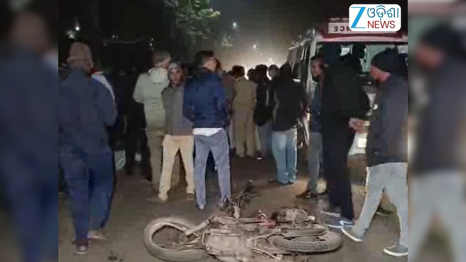 Odisha News: ପାରାଦୀପରେ ଭୟଙ୍କର ସଡକ ଦୁର୍ଘଟଣା,ଜଣେ ମୃତ, ୨ ଆହତ