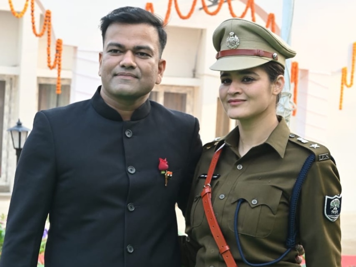 Valentine Special IAS Love Story: पटना में डेटिंग, बंगाल में शादी, जब एक  IAS को हुआ अपनी सीनियर IPS से इश्क | Valentine Special unique love story of  IAS officer Tushar and IPS officer Navjot simi