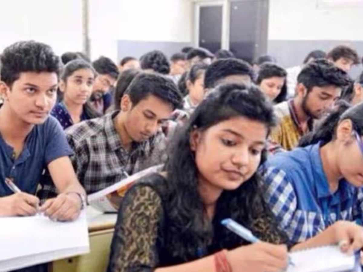 UP TGT PGT परीक्षा की तारीख का इंतजार खत्म, उत्तर प्रदेश शिक्षा सेवा चयन आयोग ने जारी की डेटशीट