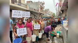 Delhi में पीने के पानी का संकट...DJB के खिलाफ लगे नारे, गंदा पानी पीने को मजबूर जनता